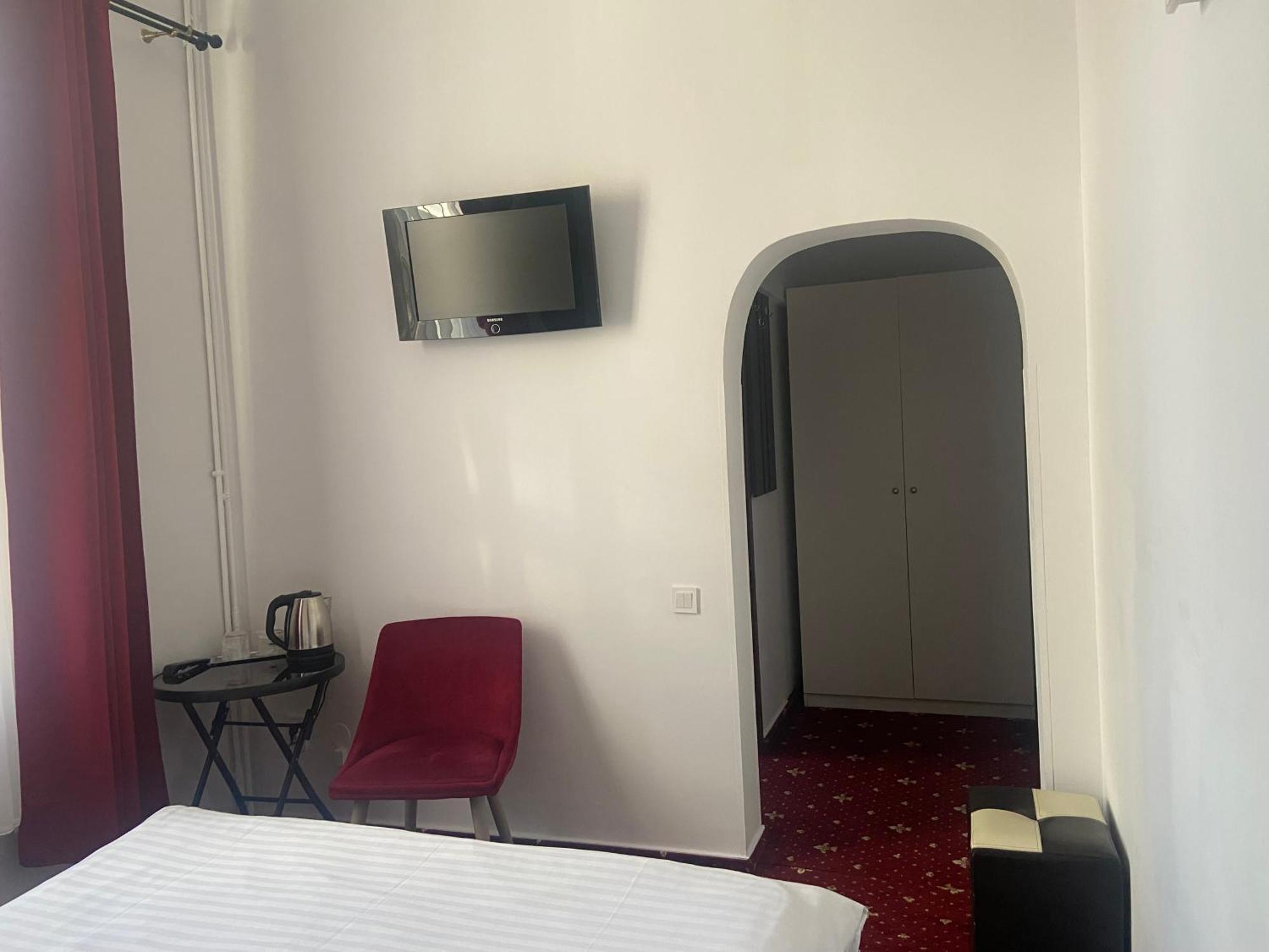 Evozava 3* Bucarest
